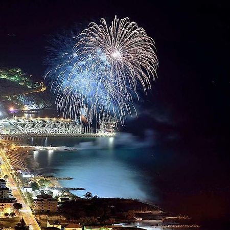 Appartamento Frontemare Marina dʼMarina dʼAndora Extérieur photo