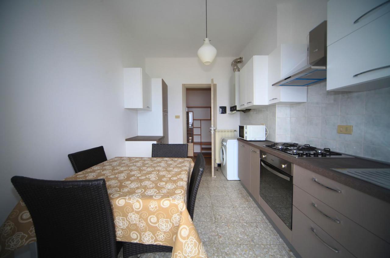 Appartamento Frontemare Marina dʼMarina dʼAndora Extérieur photo